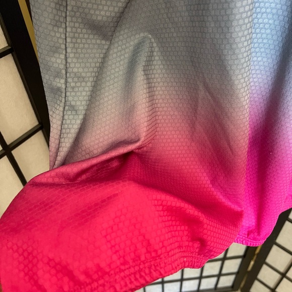 Zumba Ombré Bubble style Tank Top, size Large - Picture 3 of 4